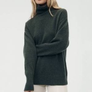 Naadam Luxe Cashmere Fisherman Turtleneck 
Forest Green / S